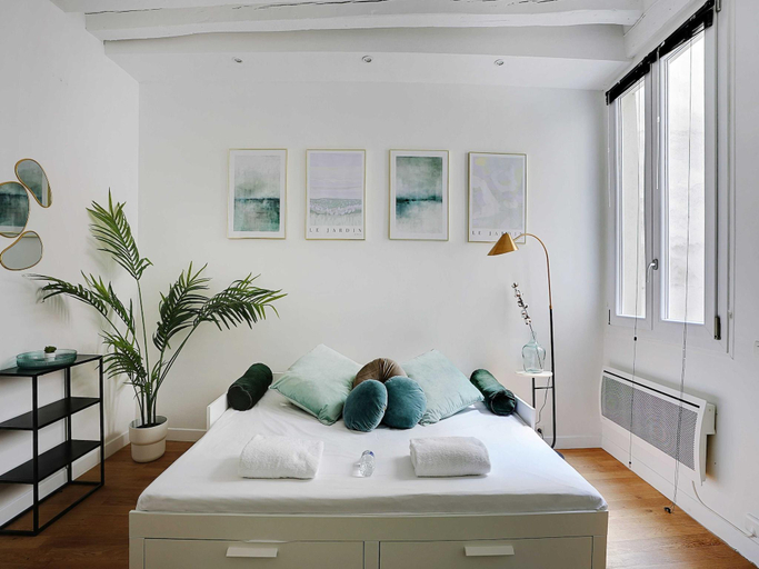 Bedroom 2, Magnificent studio - 2P - Les Halles, Paris