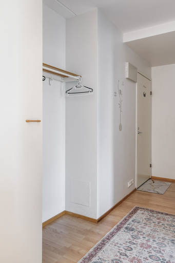 Room 4, Spacious City Retreat with Private Sauna, Uusimaa