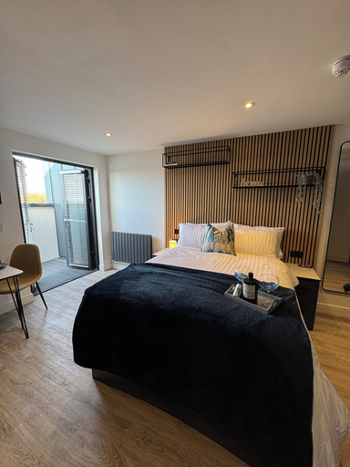 Room 4, The Suites, Lancashire