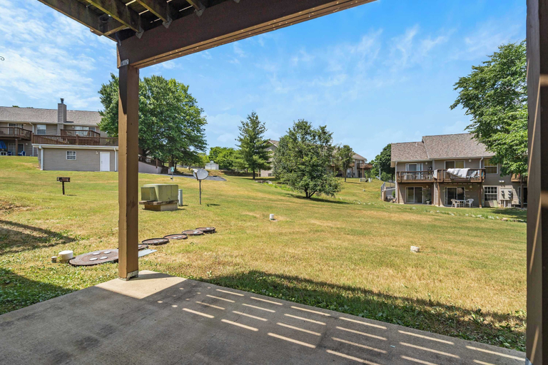 Others 5, Branson Fall Creek Retreat w/ Deck Views!, Taney