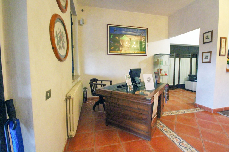 Public Area 2, La Loggia Villa Gloria, Siena