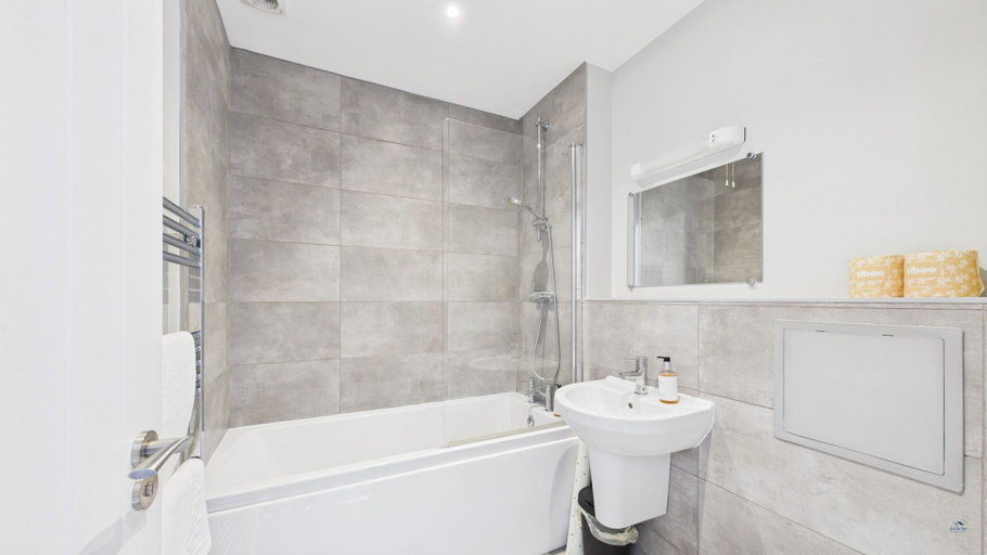 Room 4, Union Road Where Coastal Calm Meets Conscious Living, Isle of Wight