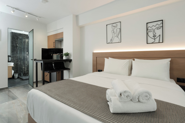 Room 4, TOWER 15 Suites, Central Macedonia
