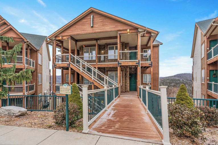 Exterior & Views 2, Sunset Retreat - 3 Min From Silver Dollar, Stone