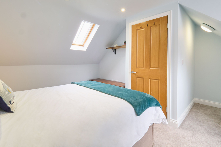 Room 5, Host Stay Aurora, Kent