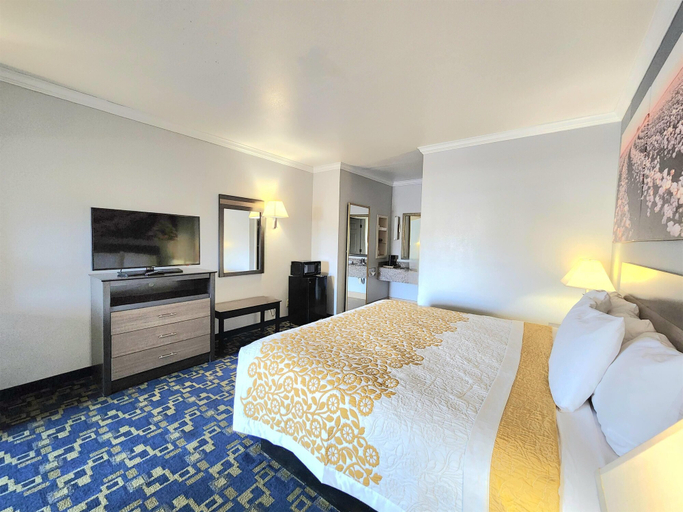 Bedroom 4, Days Inn by Wyndham Robstown, Nueces