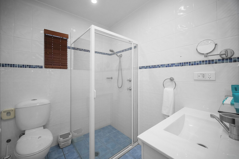 Bathroom 5, Country Plaza Motel Taree, Greater Taree