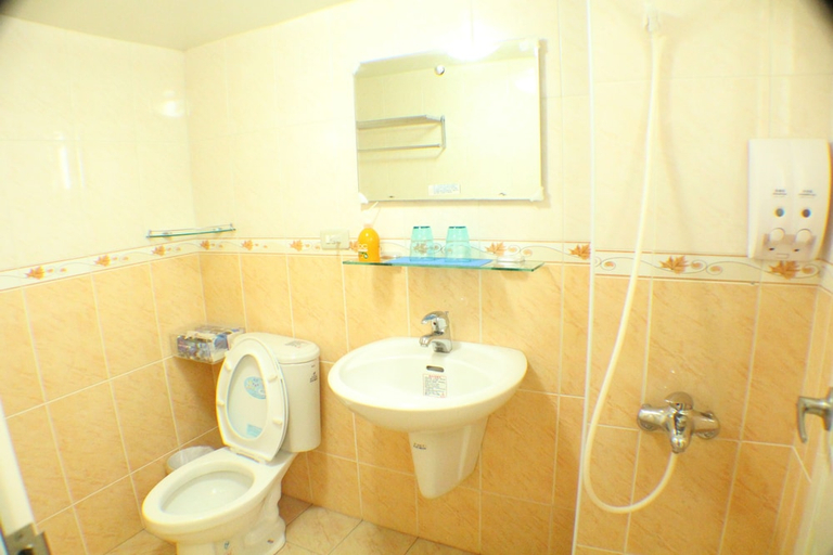 Bathroom 4, Wish-Dream Bed & Breakfast, Pingtung