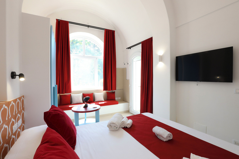Room 2, Elegant Villa In Anacapri | Infinity Pool & Design, Napoli