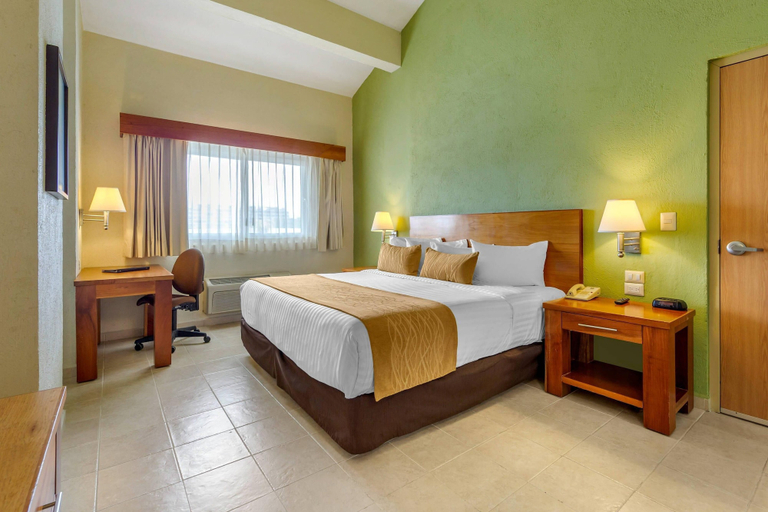 Bedroom 3, Comfort Inn Puerto Vallarta Golfside & Marina, Puerto Vallarta