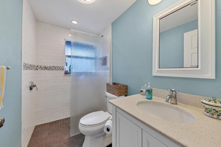 Bathroom 5, Englewood 2 Bedroom Canalfront Pool Cottage 2 Home, Charlotte