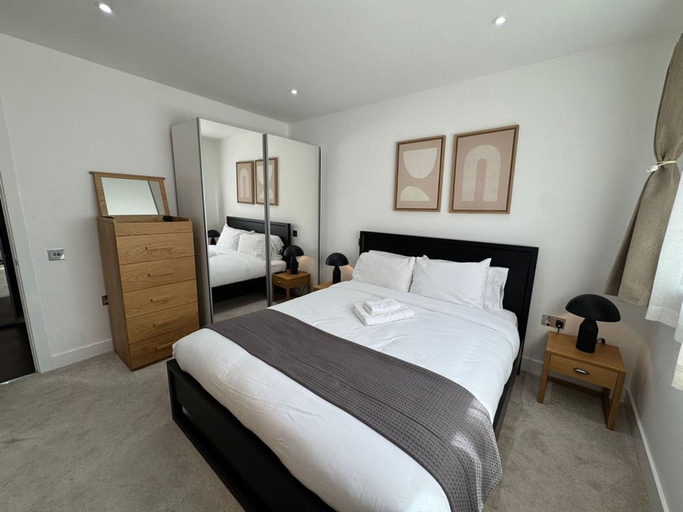 Bedroom 3, Perfect London Old Brompton Apartment, London