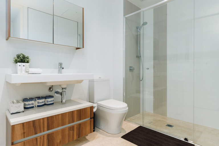 Bathroom 2, 1-bed With Amazing Views, Pool, Gym, BBQ & Parking, Canberra