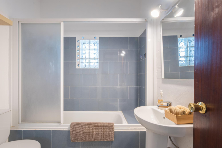 Room 3, Can Vert - Casa Rural Ideal Para Desconectar, Baleares