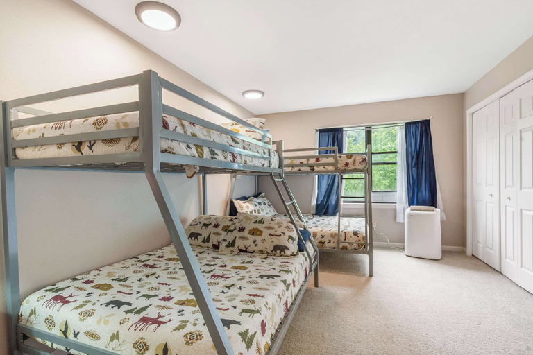 Bedroom 3, An Un-fore-gettable Time - Shared Pool & Near Lake, Taney