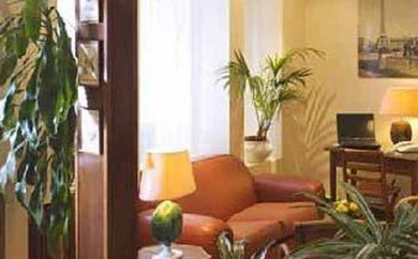 Public Area, Hôtel Saint-Roch, Paris