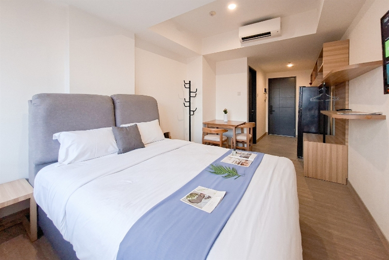 Bedroom 3, Simple and Tidy Studio Apartment Collins Boulevard By Travelio, Tangerang