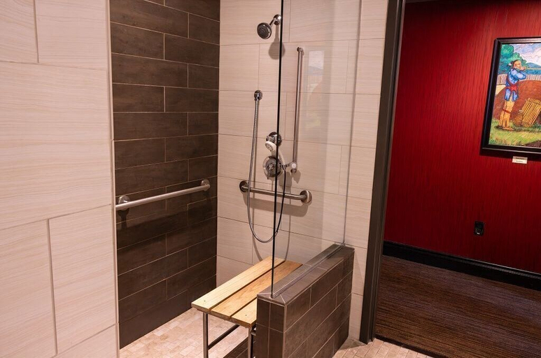Bathroom 3, Cherokee Casino & Hotel Roland, Sequoyah