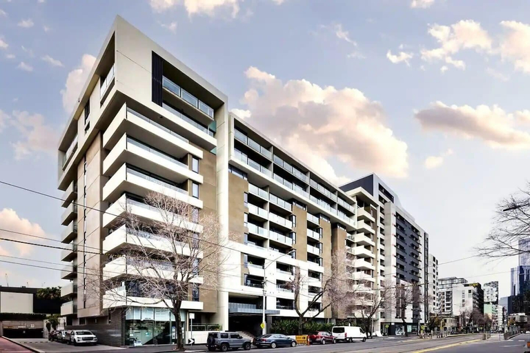 Exterior & Views 2, A Chic 2BR Apt Near Melbourne Uni, Free Parking, Melbourne