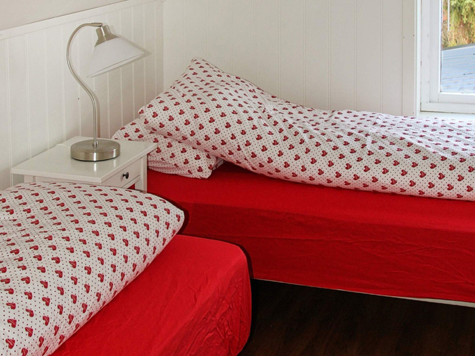 Bedroom 3, 10 Person Holiday Home in Lyngseidet, Lyngen