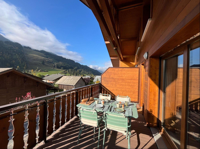 2, Spacious apartment with balcony in the French Alps, Haute-Savoie