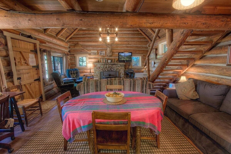 Others 5, Zephyr Cabin 3 Bedroom Home by RedAwning, Douglas