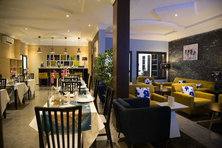 Food & Drinks 4, Semiramis Hotel Centre Ville, Nouakchott