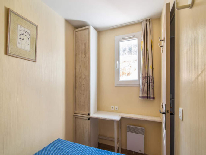 Bedroom, Apartments Restanques du Golfe St Tropez, Var