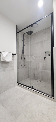 Bathroom 4, Absolute Collins Apartments, Melbourne
