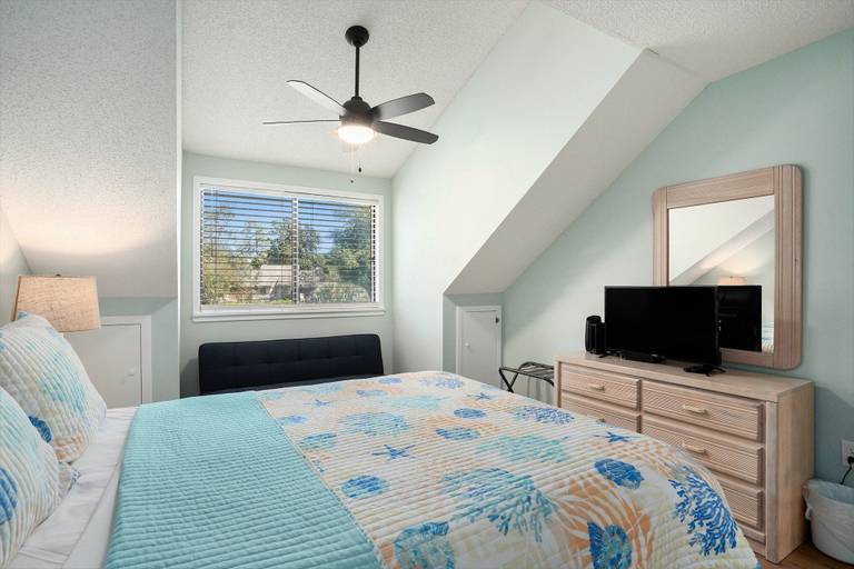 Room 4, 2d West Hyde Park 3 Bedroom Condo, Horry