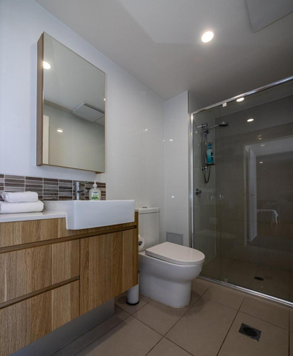 Bathroom 4, Direct Hotels The Rhythm On Beach, Maroochy - Maroochydore