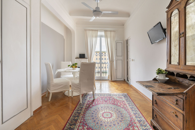 Room 4, Acciaiuoli 18 in Firenze, Florence