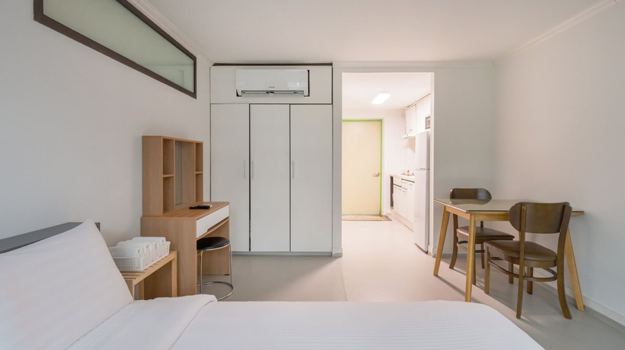 Room 4, The Seaside Taean, Taean