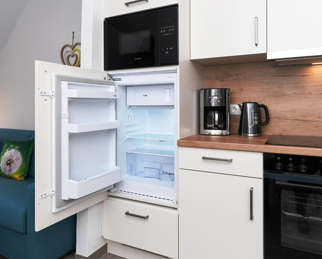 Private kitchen 3, Gemuetliche Ferienwohnung Obergeschoss, Bensersiel, Wittmund