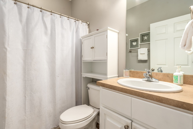 Bathroom 3, Bayou Heron #2b - 1514 Cadillac 2 Bedroom Condo, Mobile
