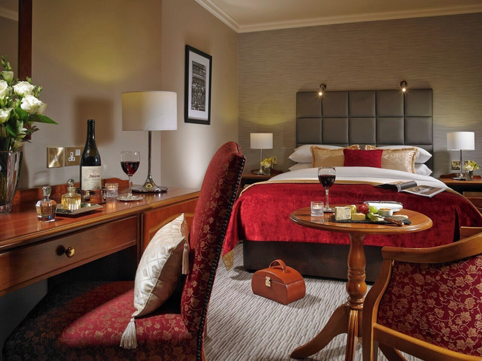 Bedroom 4, Buswells Hotel, Dublin