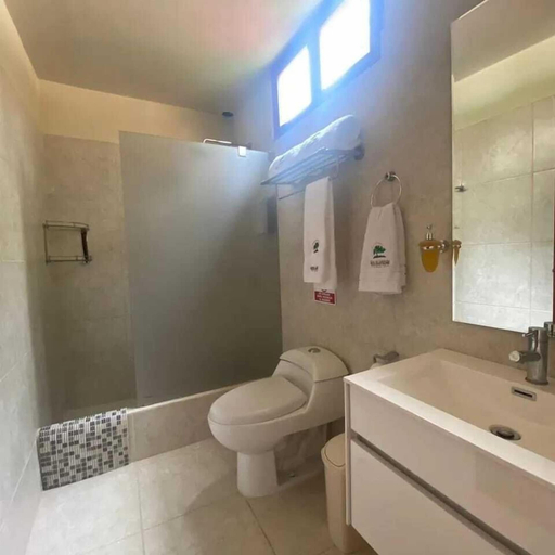 Bathroom 4, Casa de Campo Bungalows & Suites, Lima
