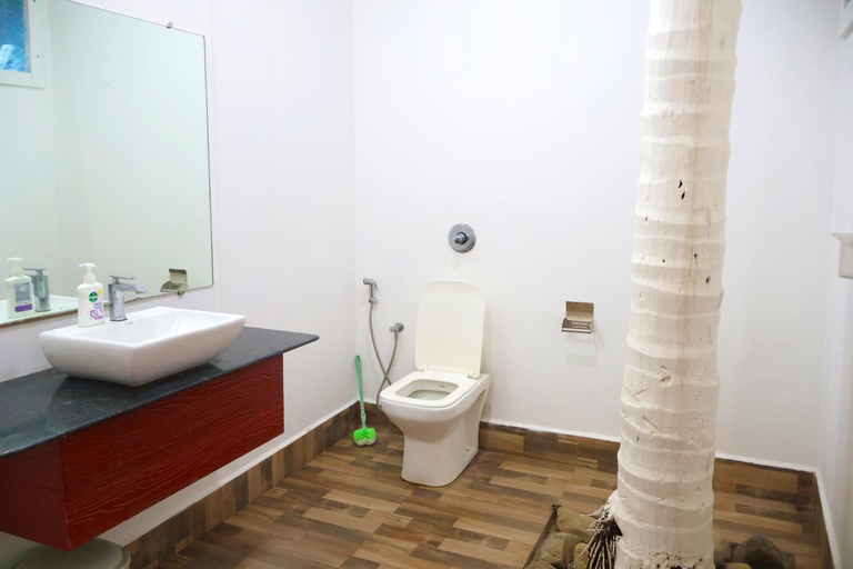 Bathroom 3, Patnem Beach Cottages, South Goa