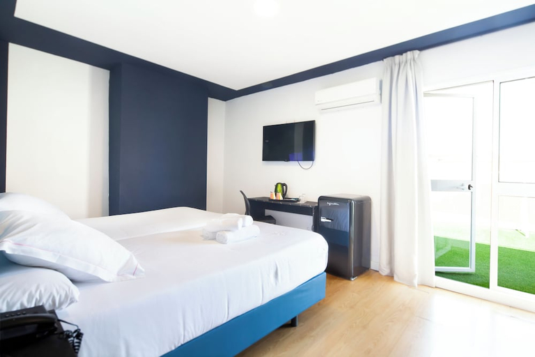 Bedroom 2, Hotel Sireno Torremolinos Adults Only, Málaga