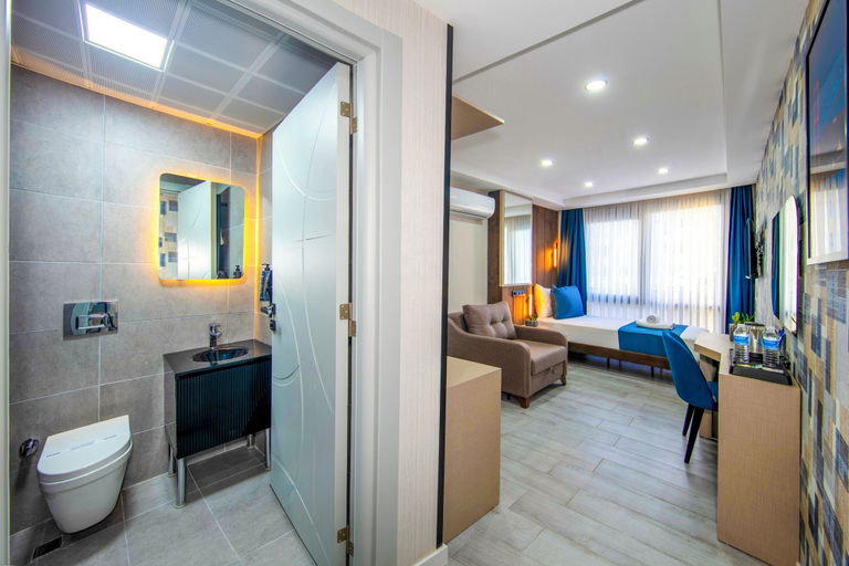 Room 4, Cosinüs Airport Hotel, Arnavutkoy