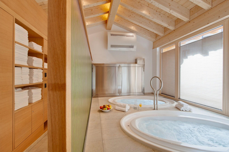 Bathroom 4, Aristella, Visp