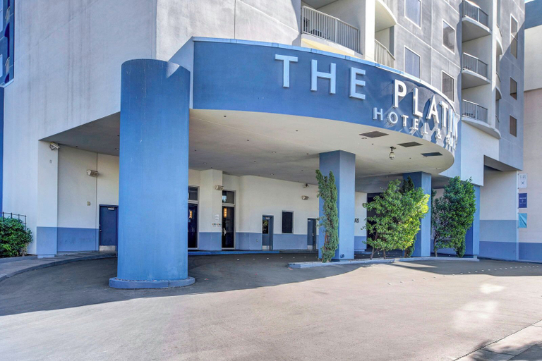 Exterior detail 3, The Lapis Suite at The Platinum Hotel, Clark
