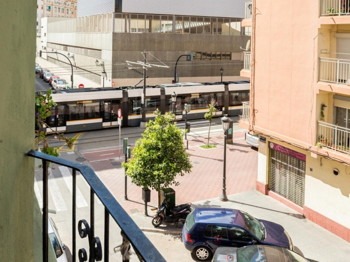 Room 5, Comfortable Apartment Next to the Marina de Valenc, Valencia