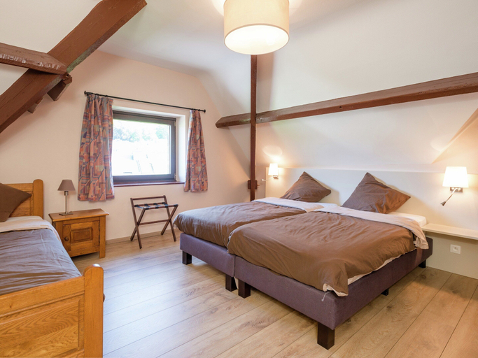 Others 4, Captivating Holiday Home in Malmedy With Sauna, Liège