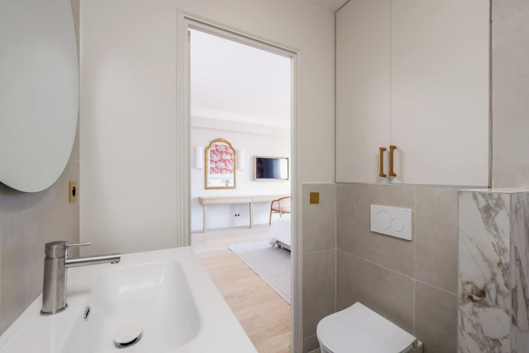 Bathroom 4, Luxury sea View 3br-2ba With Services in Deauville, Calvados