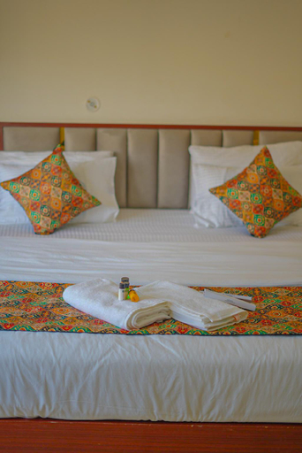 Bedroom 5, The Millennium Kashi Hotel, Varanasi