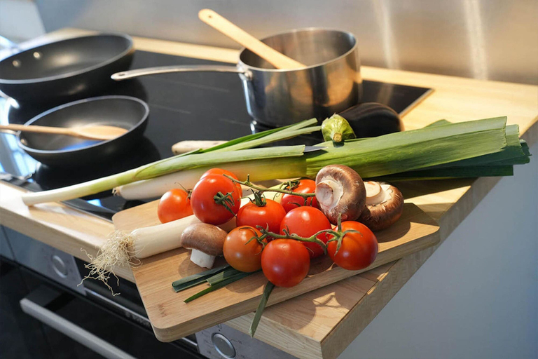 Food & Drinks 4, Holiday Home in Hockay With Private Pool, Liège