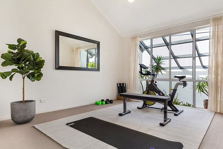 Fitness facility, Amazing Canal House With Private Jetty, Gym & Pool, Caloundra - Kawana