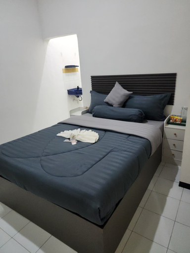 Others 2, Neomi Guest House Tour and Travel, Malang