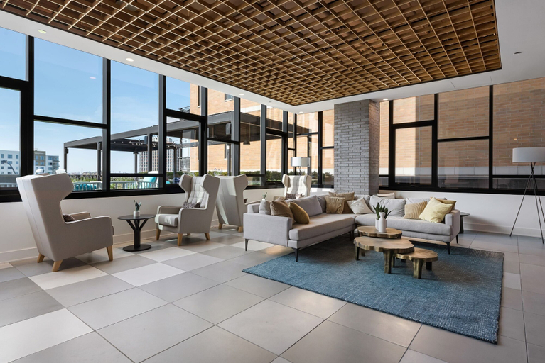 Room 5, Group Escape 2 Luxury 3BR Penthouses, Cook